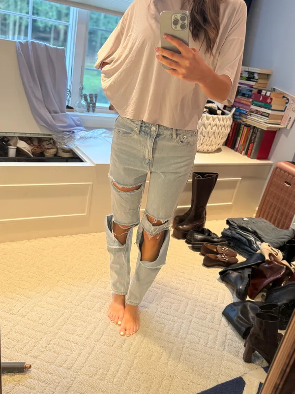 Adika Light Wash Extreme Ripped Distressed Jeans Size Small NWOT - Image 3