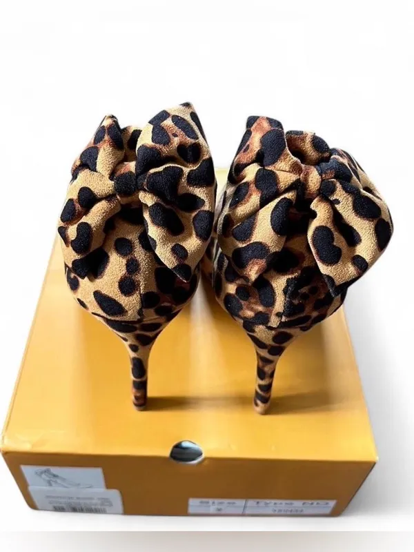 Leopard Print Bow Stiletto Heels – Size 9 – Pointed Toe Ankle Strap Pumps – NWT Tan - Image 3
