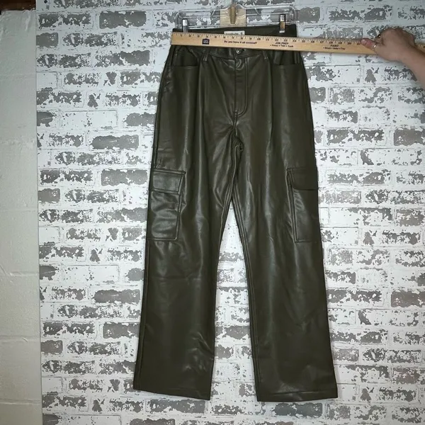 Abercrombie & Fitch | women faux leather 90’s relaxed highrise - Image 6