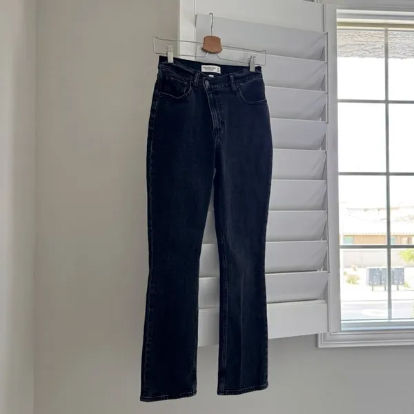 Abercrombie Fitch Curve Love 90’s Slim Straight Ultra High Rise Jeans 25/0 Short - Image 6