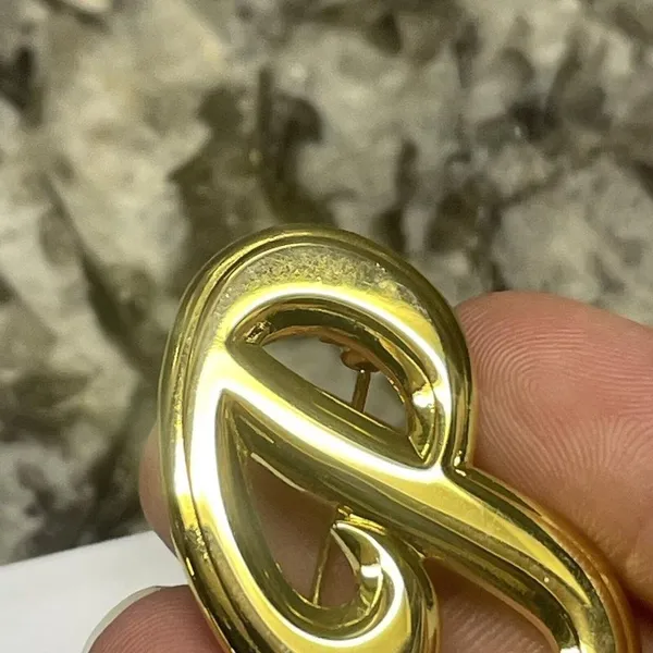 Lot Of 2 Vintage - Modern Gold Tone Brooch Pins Letter / Initial P - Image 12