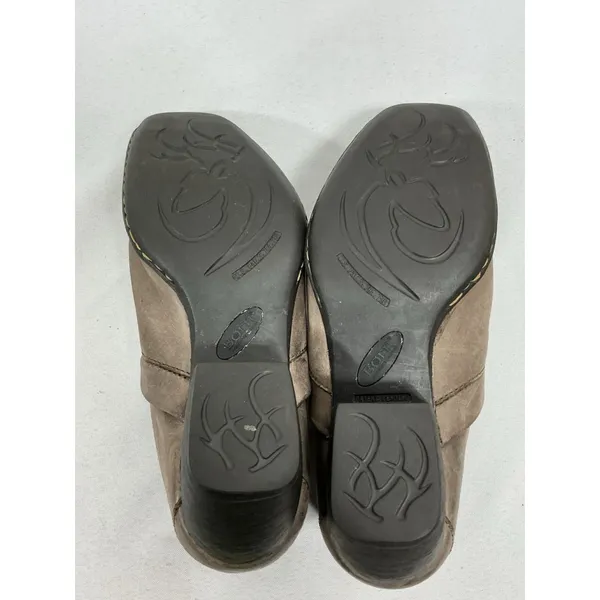 womans Excellent Condition born slip on shoes Size 8 brown Square Toe Block Heel - Image 7
