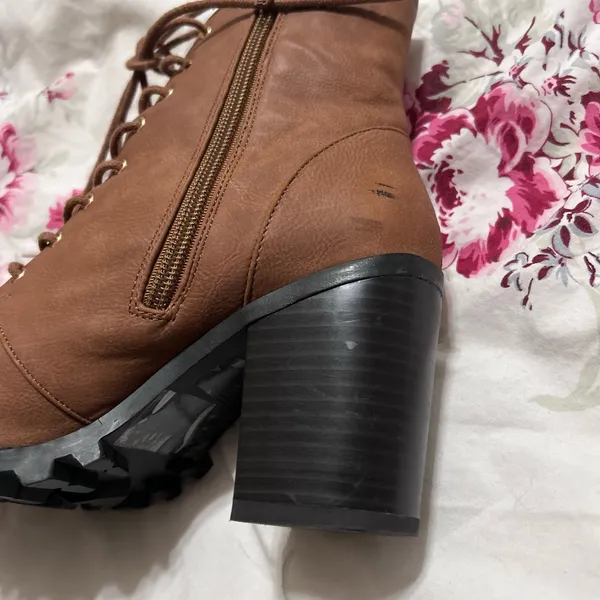 Forever 21 Tan Boots - Image 10