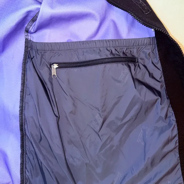 Nice Patagonia Women's Black Collared Rain Jacket - Image 7