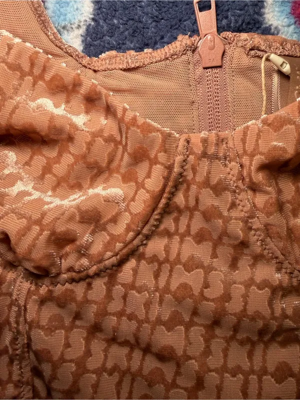 SKIMS Size Small Logo Velvet Zipper Corset Crop Top sienna AP-BUS-1511 New - Image 4