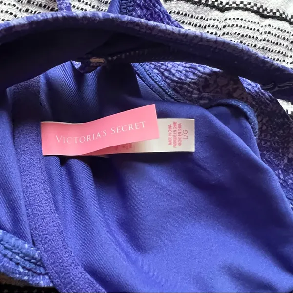 Victoria's Secret NWOT swim top - Image 3