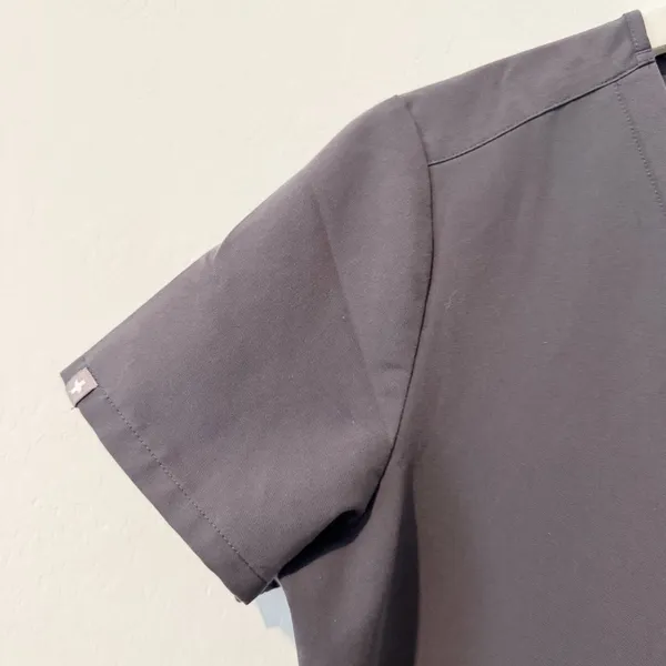 Figs Casma Scrub Top Size M Gray Three‎ Pocket V Neck Medical Hospital Corpcore - Image 2