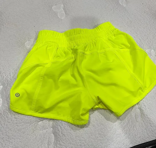 Lululemon Hotty Hot Shorts 2.5" - Image 2