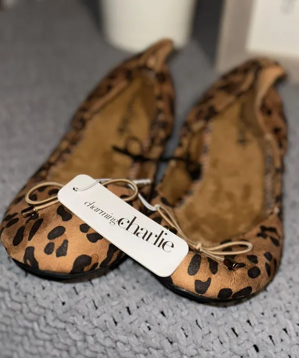 Size 8 NWT Cheetah Leopard Animal Print Ballet Flat Shoes - Image 3