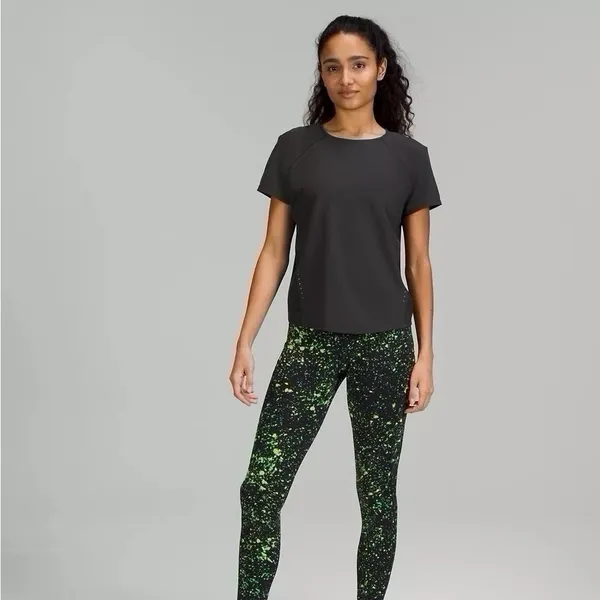 NEW Lululemon Lightweight Stretch Run Short Sleeve Top - Image 3