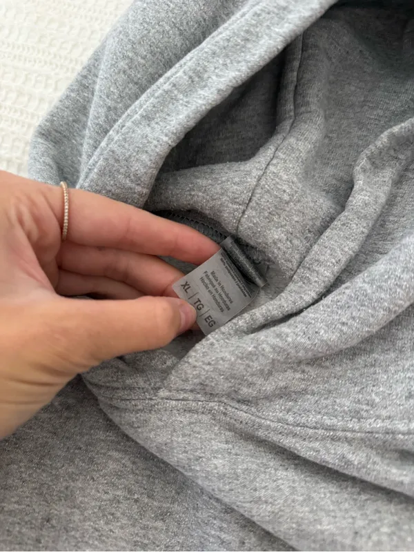 Gray 'feel your feelings' Men's Hoodie Sweatshirt - Image 3