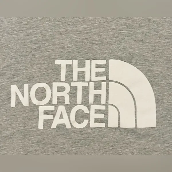 The North Face T-shirt Size M - Image 4
