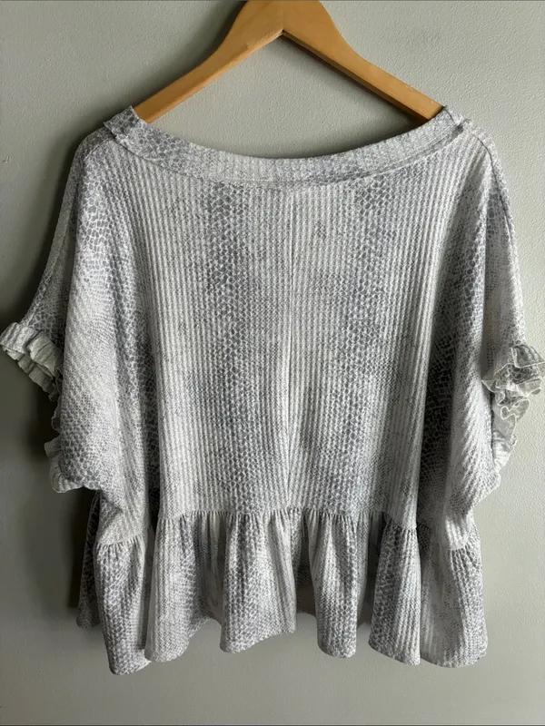 Peach Love California Gray Waffle Knit Peplum Top Large - Image 5