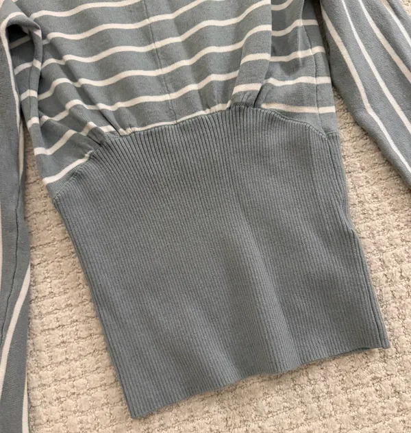 Urban Outfitters Knit Sweater - Image 5