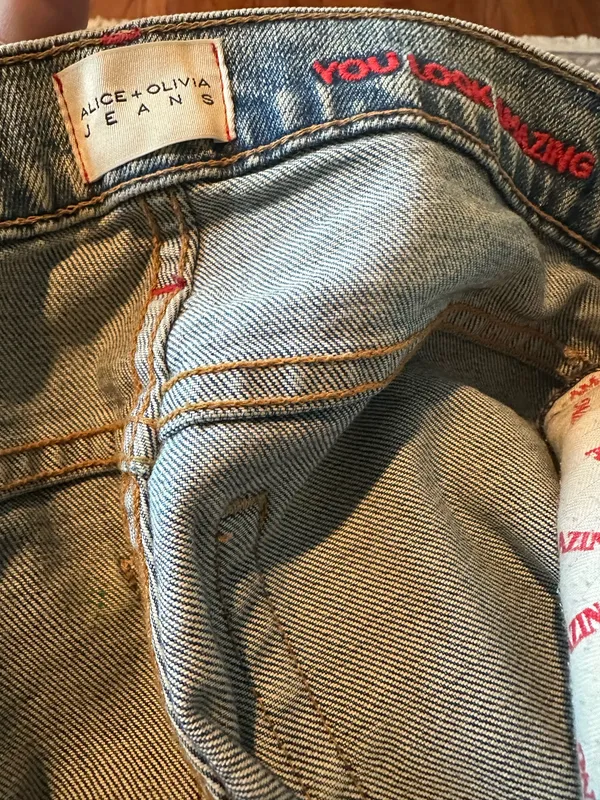 ao.la by Alice + Olivia "Good Skinny" Jeans - Image 5