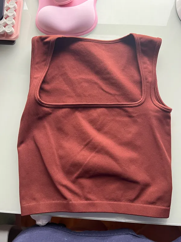 Amazon Brown seamless crop tank top - Image 3