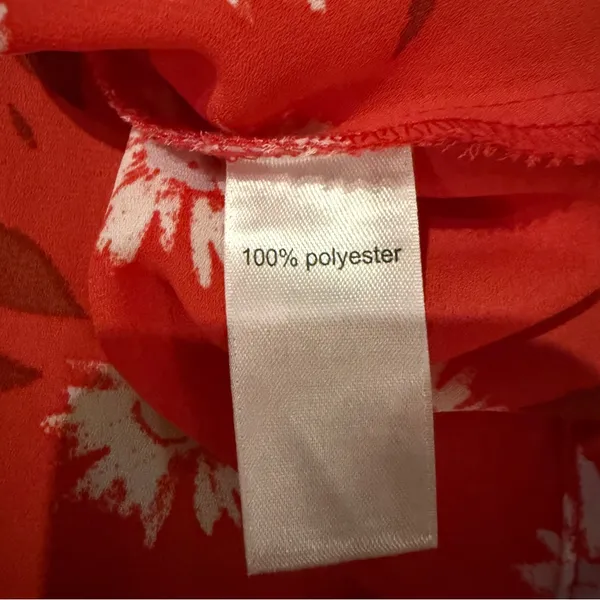 Maurices‎ Red & White Floral Print Short Sleeve Wrap Top Sz S NEW FLAWED - Image 4