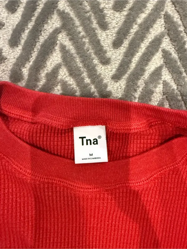 TNA Red Waffle-Knit Cropped Crew Sweatshirt - Image 2