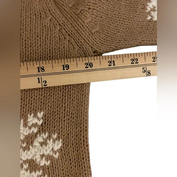 EDDIE BAUER Tan/White Snowflake Design Knit Button-Down Cardigan - Size Medium - Image 6