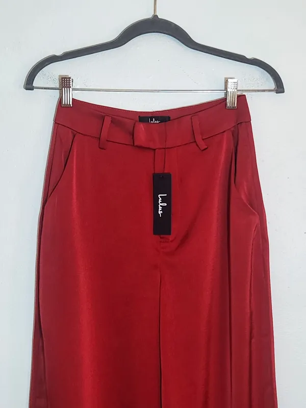 Lulus Red Satin Wide Leg Pants Size Medium NWT - Image 2