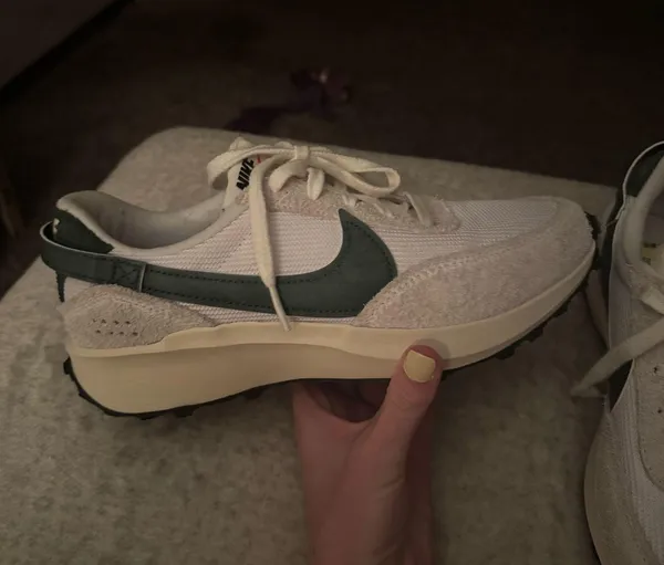 Brand new nike tennis shoes - Image 2