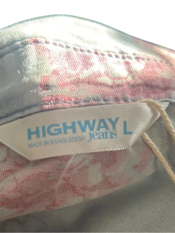 Highway Jeans Light Blue Button-Front Floral Tie Hem Shirt - Image 7