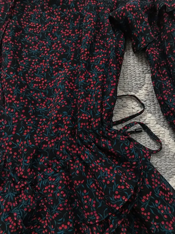 Revolve Holiday Print Ruffle Cinch Waist Mini Drszz - Image 7