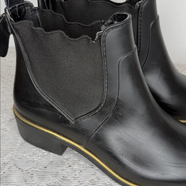 Kate Spade New York Sedgewick Chelsea rain boots gold trim sz 10 - Image 3