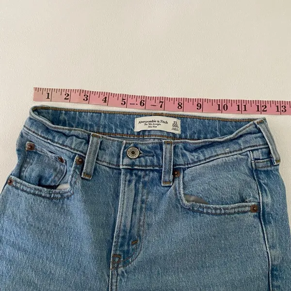 Abercrombie & Fitch 90s Straight Jeans 23/000 Mid Rise Raw Hem Light Wash - Image 6