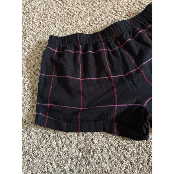 Stars Above Women's Black Red windowpane flannel pajama shorts Size Medium - Image 6