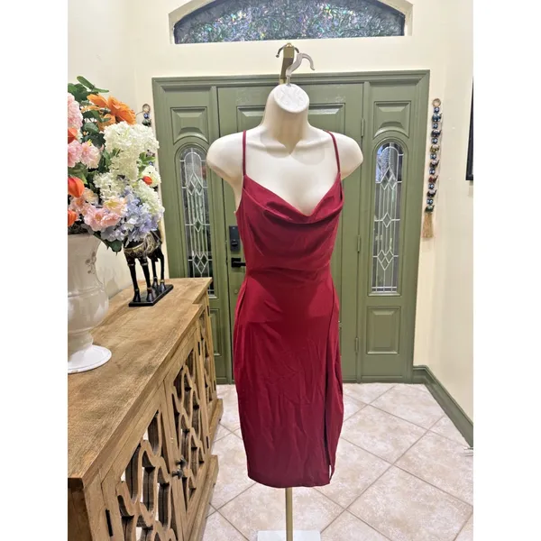 Windsor NWT ruby red bodycon dress size S - Image 2