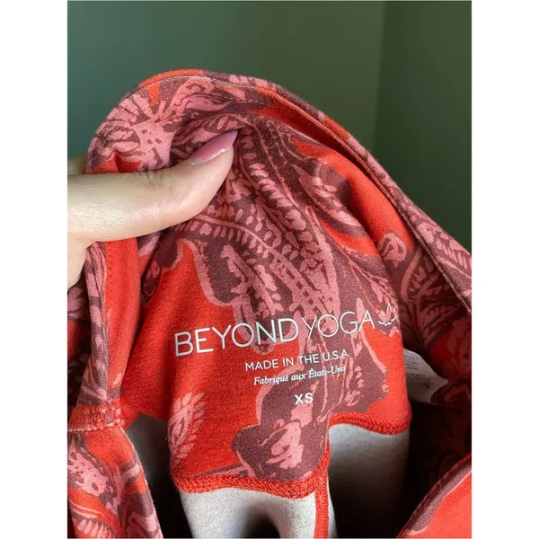 New Beyond Yoga Papai Chai Paprika Paisley Softmark High Waisted Legging Size XS - Image 3