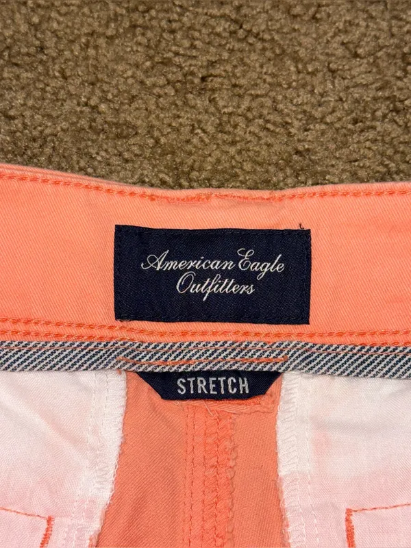 American Eagle Low Rise Micro Mini Chino Shorts Coral Tribal Geometric 0 Preppy - Image 4