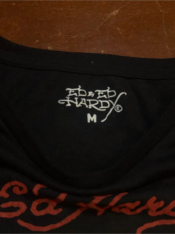 Ed Hardy Black Crop Tee with Multicolor Tiger Graphic - Image 4