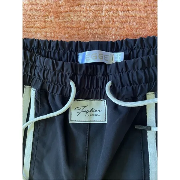 NWOT EGGE BLACK PANTS M Black Size 6 - Image 2