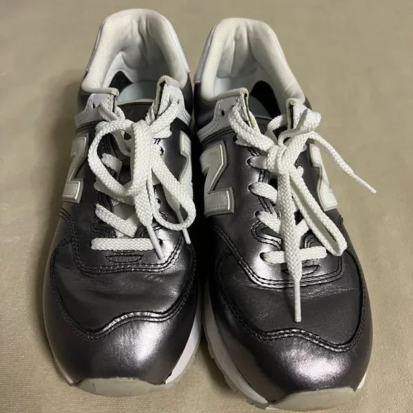 New Balance Women’s 574 V2 Metallic Leather Sneaker • WL574LD2 • Size 9 - Image 6