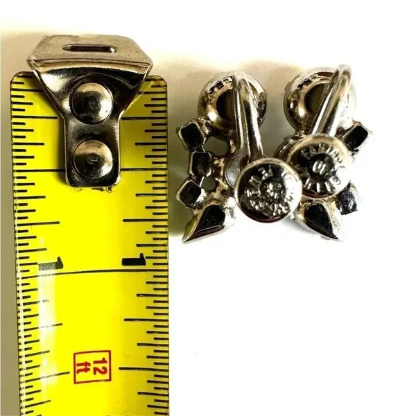 fantasy of jewels vintage rhinestone clip on earrings - Image 5
