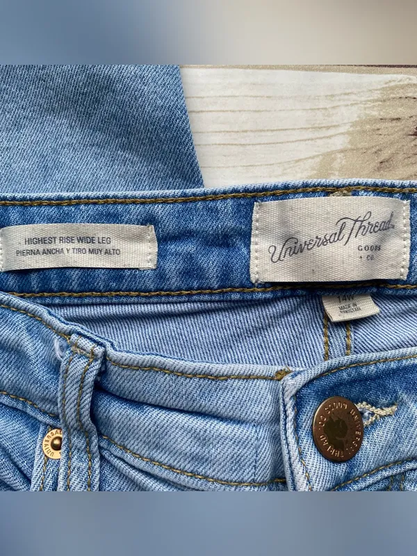 Universal Thread highest rise wide leg denim cropped carpenter jeans light wash - Image 3