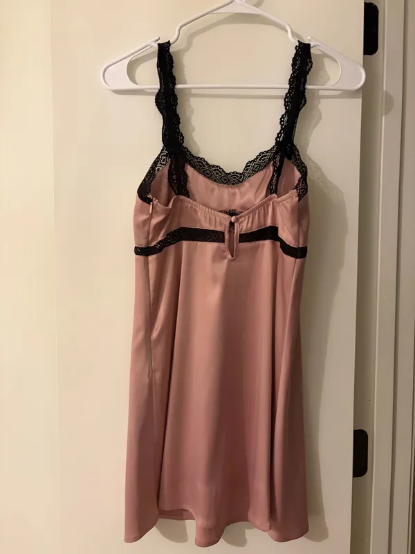 Lace Missguided Dress - Image 2