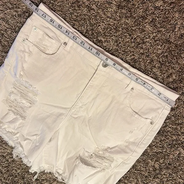 American Eagle Curvy Hi-Rise Shortie Jean Shorts 18 White - Image 7