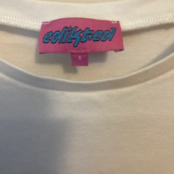 edikted 8 Ball Fitted Top - Image 5