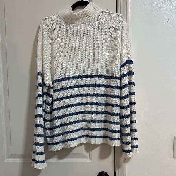 Edikted White Knit Zip-Up Sweater - Image 3