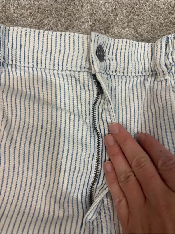 Aerie Blue & White Striped Chambray Casual Shorts Size Large Summer Beachy - Image 10