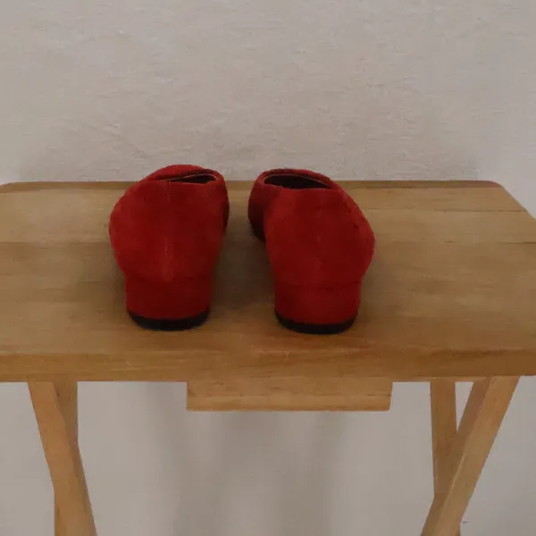 Madeleine Red Woven Suede Pumps Womens Size 41 US 10 Block Heel Italy‎ Timeless - Image 4