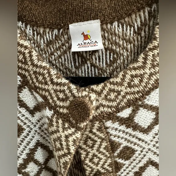 Alpaca Yarn Cardigan Sweater Made in Peru Large Knitted Button Down - Image 2