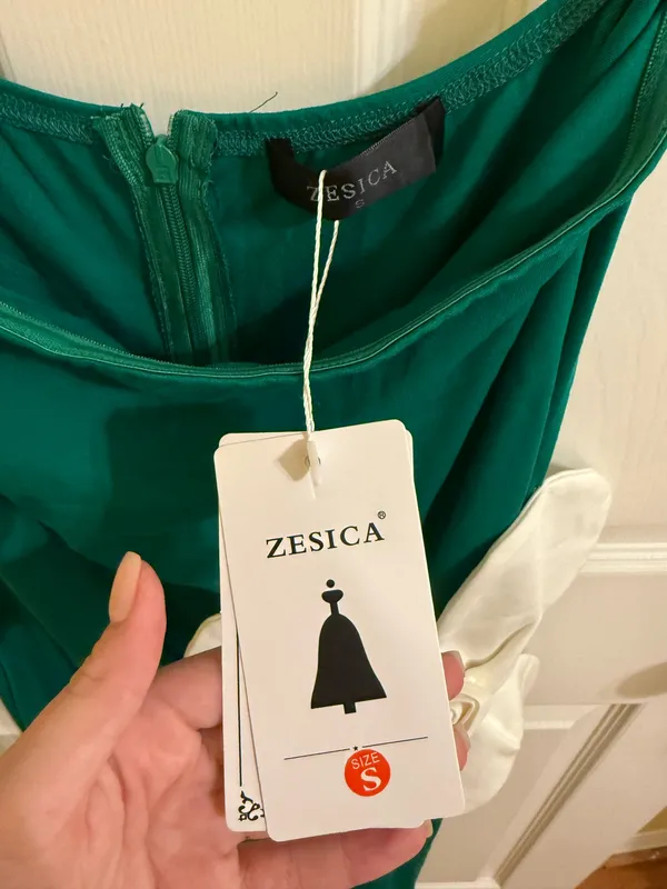 Zesica Amazon Dress - Image 3
