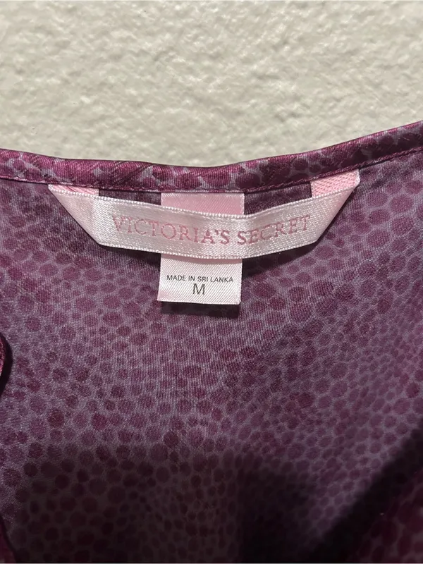 Victoria’s Secret Satin Pajama Set Purple Leopard Print Lace Trim Size Medium - Image 4