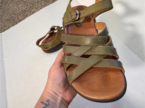 Chacos Green Leather Strappy Outdoorsy Sandals Womens 7 Comfort Hiking - Image 3