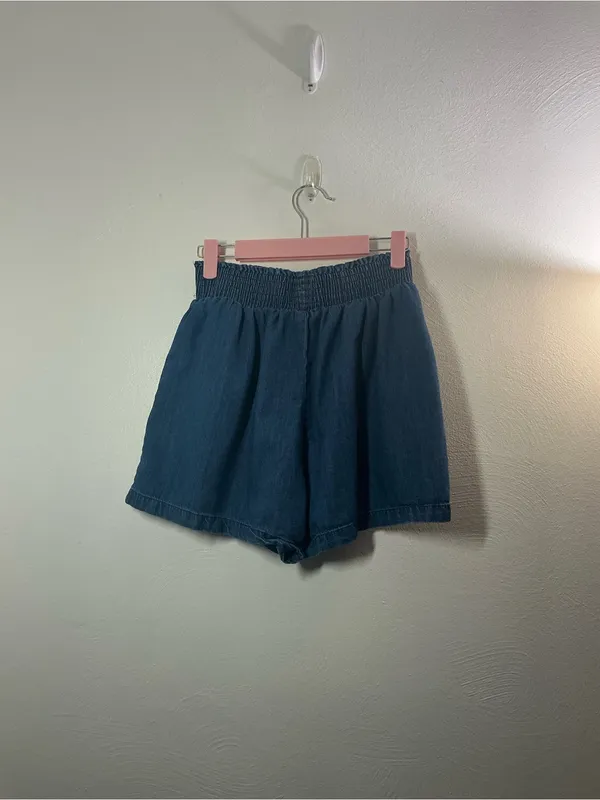 Universal Threads High-Waist Smocked Denim Shorts Size XS - Image 2