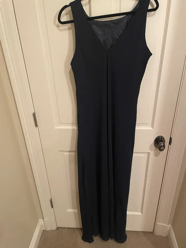 Navy Gown Blue Size 18 - Image 3